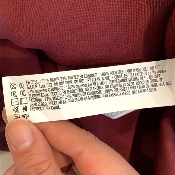 Forever 21 Wine Tank top - Picture 6 of 6